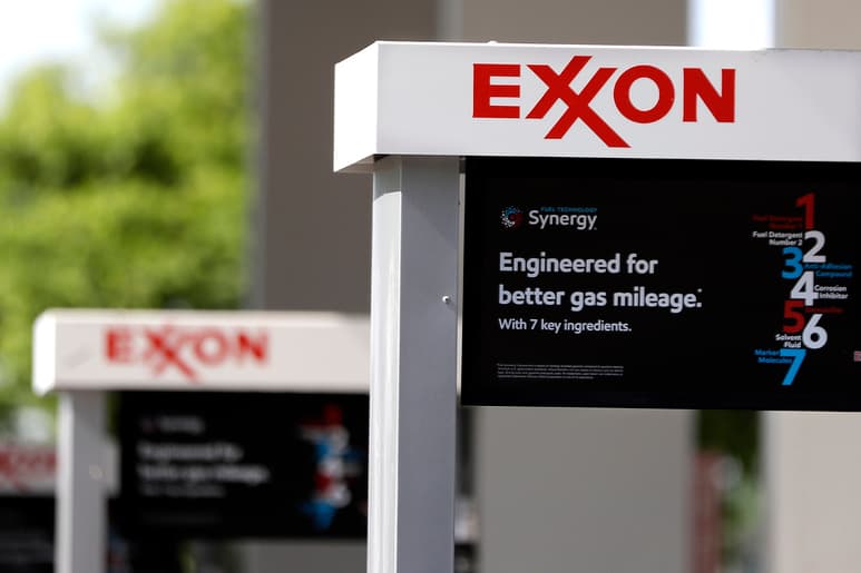 ExxonMobil se quejó de que el reporte no toma en cuenta el riesgo que la corporación asumió. (ARCHIVO)