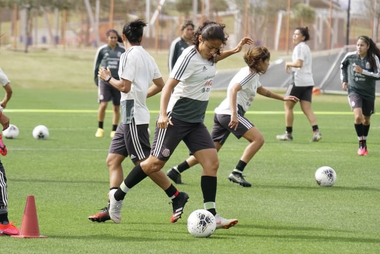 La escuadra azteca cerró ayer su preparación para el duelo ante las canadienses rumbo a Tokio 2020. (ESPECIAL)