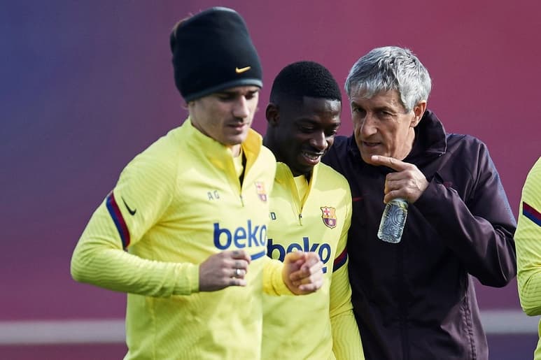 El atacante francés (c) no ha tenido la mejor de las suertes con las lesiones desde su llegada al cuadro blaugrana en 2017. (EFE)