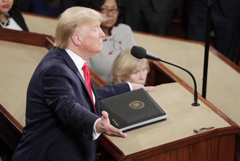 
'Mi Gobierno tomará todos los pasos necesarios para proteger a nuestros ciudadanos de esta amenaza', añadió Trump. (EFE)