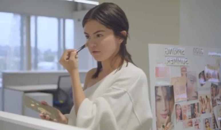 Selena Gomez, cantante y actriz estadounidense anunció que en verano lanzará su línea de belleza, con la que buscará dar un mensaje de individualidad y aceptación. (ESPECIAL)