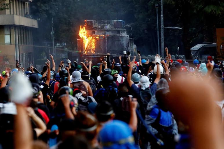 El Gobierno de Chile, liderado por el conservador Sebastián Piñera, llega al fin del curso legislativo con múltiples leyes encima de la mesa para hacer frente a la crisis social que vive el país. (ARCHIVO)