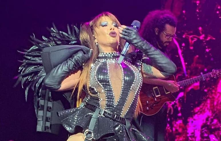 La cantante pop mexicana Alejandra Guzmán, se presentará esta noche en un foro ubicado al norte de la capital del país, como parte de su gira “La Guzmán”, concierto en el que recibirá su cumpleaños número 52. (INSTAGRAM)