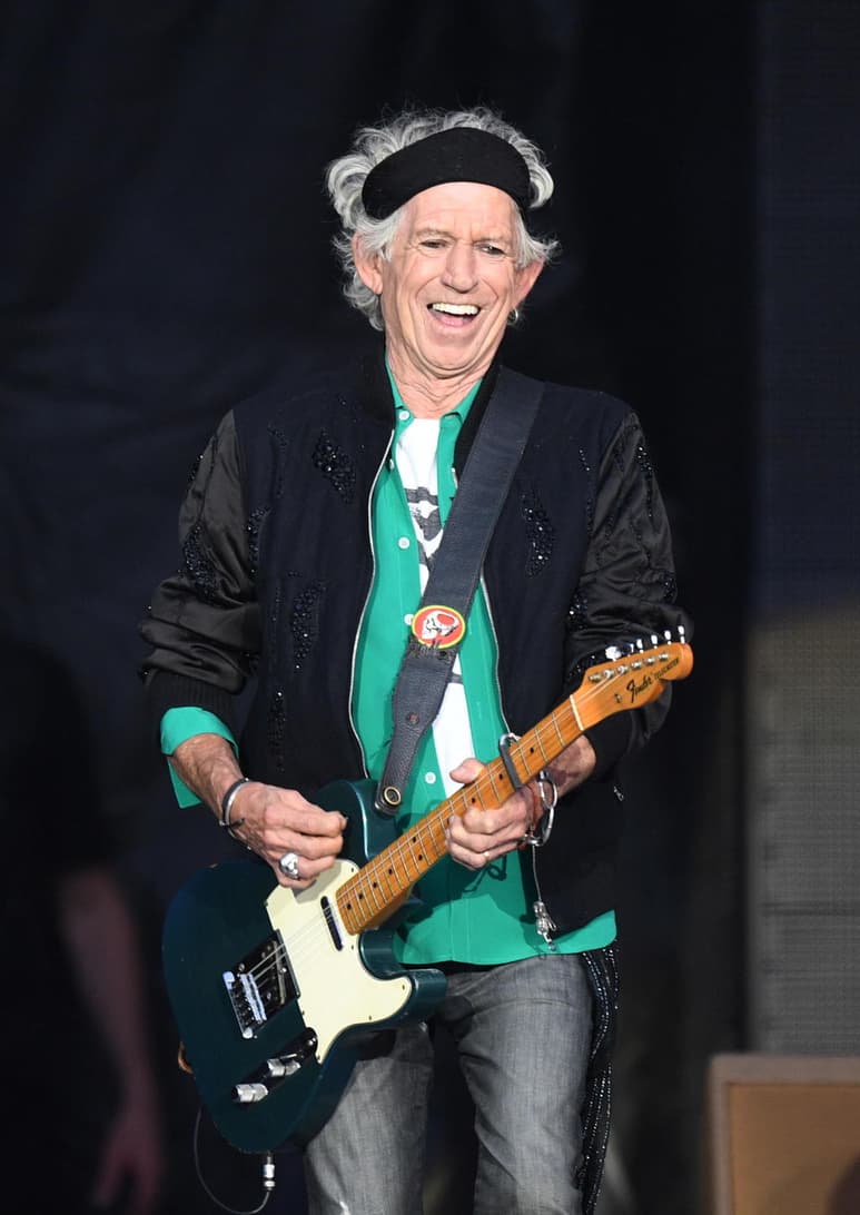 Se desintoxica. El guitarrista Keith Richards anunció que dejó de fumar, adicción que aunque era de las pocas que le quedaban, le ha costado más trabajo abandonar.