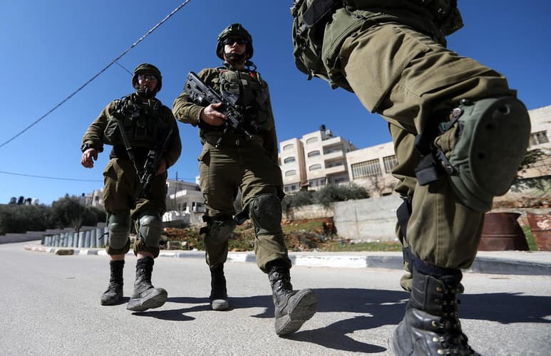 El ministro de defensa israelí, Naftali Bennett, aseguró hoy en un comunicado al grupo Hamas que nadie será inmune a las acciones militares de Israel. (ARCHIVO)
