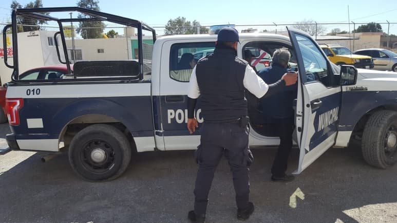 Fue hace 15 días que el alcalde adquirió 2 patrullas nuevas con recursos del Municipio, mismas que ya fueron entregadas. (EL SIGLO DE TORREÓN)