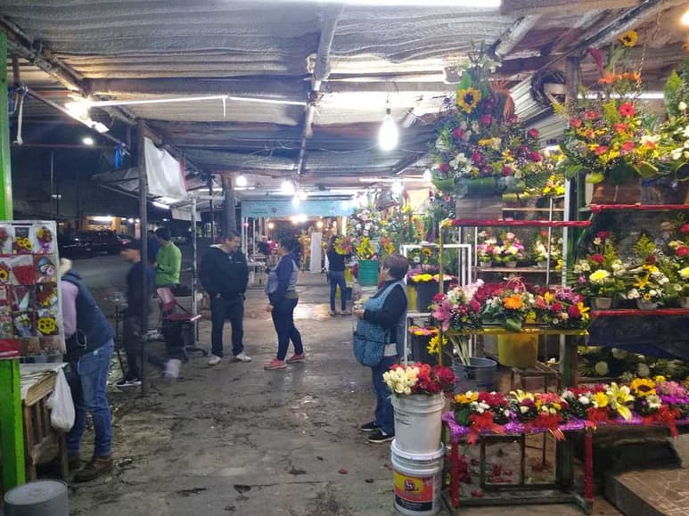 Los comerciantes dijeron que ayer había poca venta a diferencia de hace algunos años. (EL SIGLO DE TORREÓN)