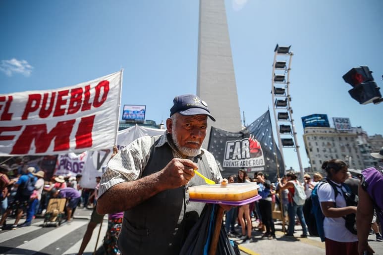 Al presidente Fernández no le preocupa el alza en el riesgo-país. (ARCHIVO)