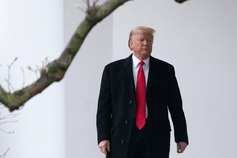 Una mujer china que entró sin permiso en el club Mar-a-Lago de Palm Beach (sureste de Florida), donde el presidente de EUA, Donald Trump (foto), tiene su residencia privada, fue condenada a seis meses de cárcel. (ARCHIVO)