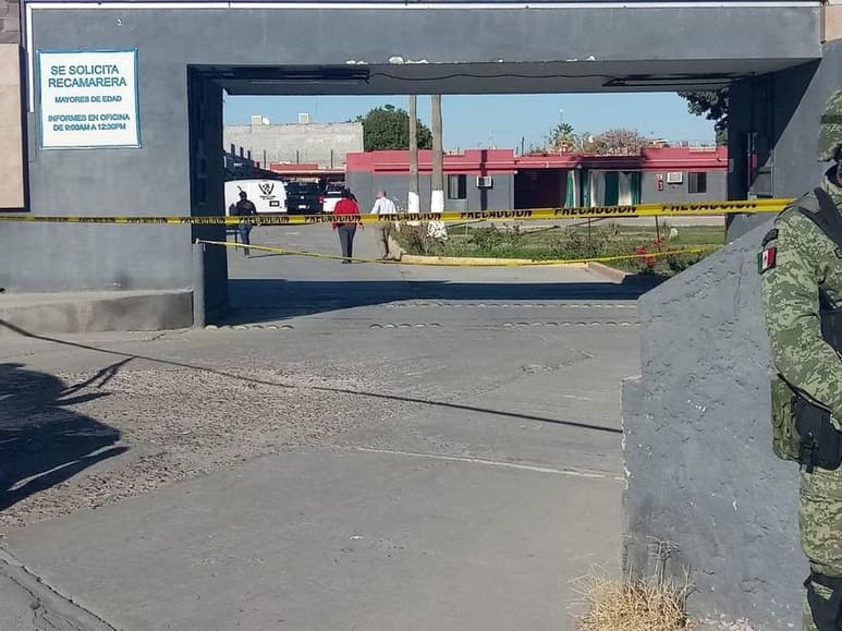 Fue alrededor de las cuatro de la tarde cuando ocurrieron los hechos en el motel El Paso, ubicado sobre la calzada Prof. Ramón Méndez y Emilio Carranza de la colonia Carolinas de Torreón. (EL SIGLO DE TORREÓN)