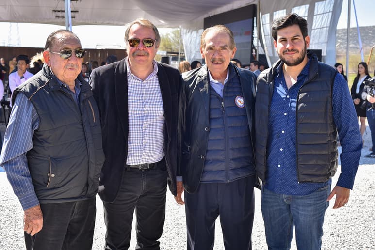 Mario, Eugenio, Ernesto y Eugenio.