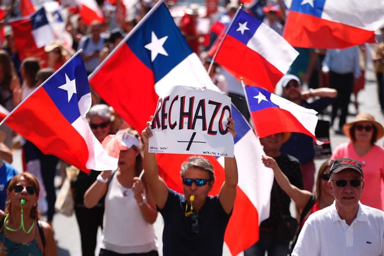 La movilización en la capital de Chile se desarrolló con normalidad y sin incidentes. (EFE)