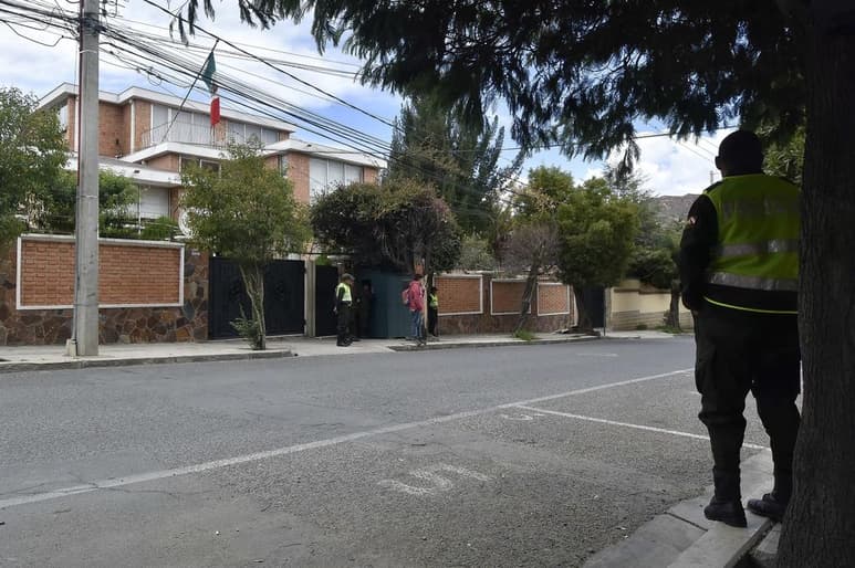 España apoyó los esfuerzos del gobierno mexicano en materia de asilo tras el golpe de Estado en Bolivia. (ARCHIVO)