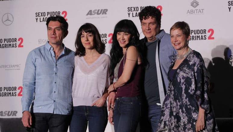 La segunda parte de la exitosa película mexicana Sexo, pudor y lágrimas, que en 1999 marcó un hito en los cines del país, se rueda actualmente con su elenco original y con una promesa de generar polémica, según revelaron sus actores. (ARCHIVO)