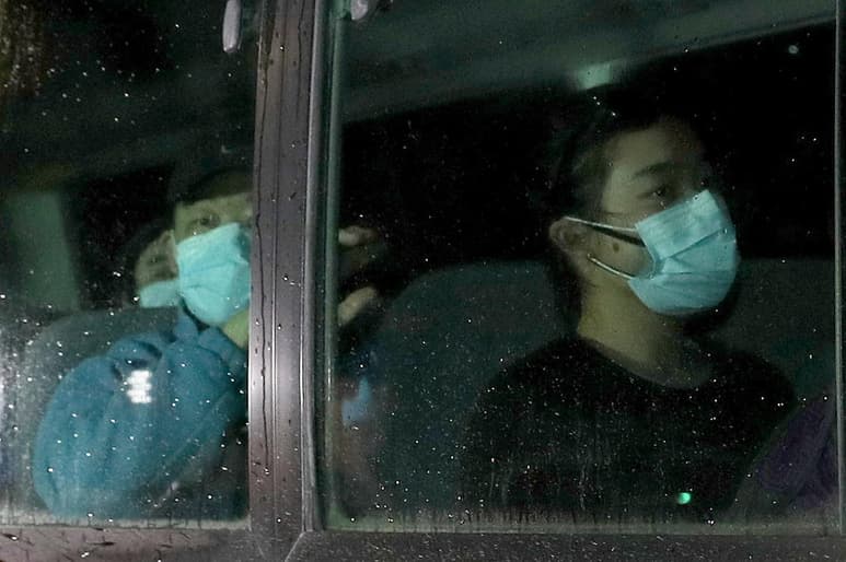 Médicos en Nueva Zelanda prevén una crisis hospitalaria si se presentan casos de coronavirus con la llegada de la temporada de gripe invernal. (ARCHIVO)
