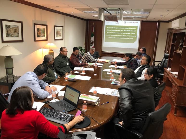 La presentación de los documentos para finiquitar las obras de 2019 y la propuesta de obras para 2020, fue encabezada por Roberto de Los Santos Vázquez, presidente municipal de Ciudad acuña. (EL SIGLO COAHUILA)