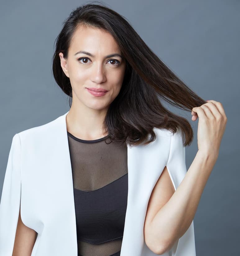 Personaje. Mayra Hermosillo da vida a Enedina, en la segunda temporada de Narcos: México. (CORTESÍA)