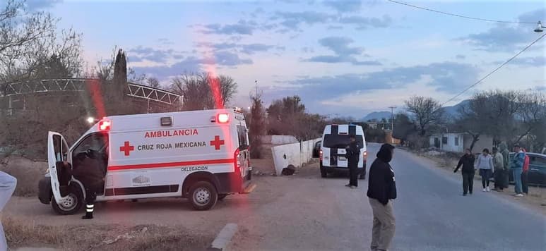 La persona fallecida fue identificada como María de Lourdes Sifuentes de 42 años de edad, con domicilio conocido en el ejido donde ocurrió el accidente.
(EL SIGLO DE TORREÓN)