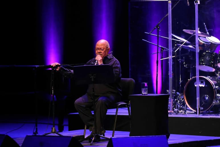 Cumple 77 años este lunes, reconocido por ser uno de los fundadores, junto a Silvio Rodríguez y Noel Nicola, de la Nueva Trova Cubana. (ARCHIVO)