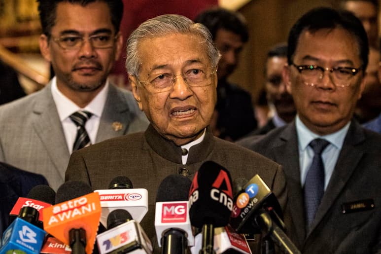 Mahathir también renunció como presidente honorífico de su formación, el Partido de los Pueblos Indígenas de Malasia. (EFE)