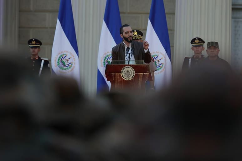 La guerra interna enfrentó al Ejército, financiado por Estados Unidos, y a la guerrilla FMLN entre 1980 y 1992. (EFE) 