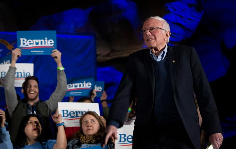 Sanders no dudó en desmarcarse del tipo de sistema político instituido en la mayor de las Antillas. (EFE)