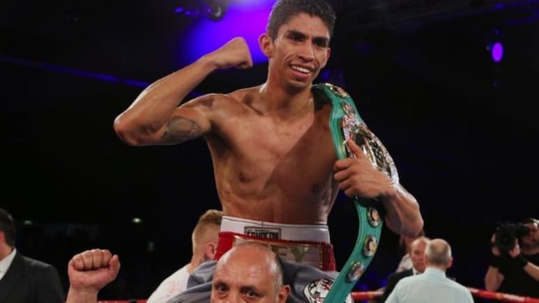 Rey Vargas se coronó campeón supergallo del Consejo Mundial de Boxeo el 25 de febrero de 2017. (ARCHIVO)