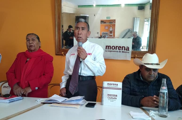 Rojas Vázquez fue secundado en sus declaraciones por el representante de la comisión auxiliar de Viesca, Manuel Jesús Ramírez Rocha, el representante de Francisco I. Madero, Pedro Rivas Castañeda y por Enriqueta López Puentes, presidenta de la comisión auxiliar de Matamoros. (EL SIGLO DE TORREÓN)
