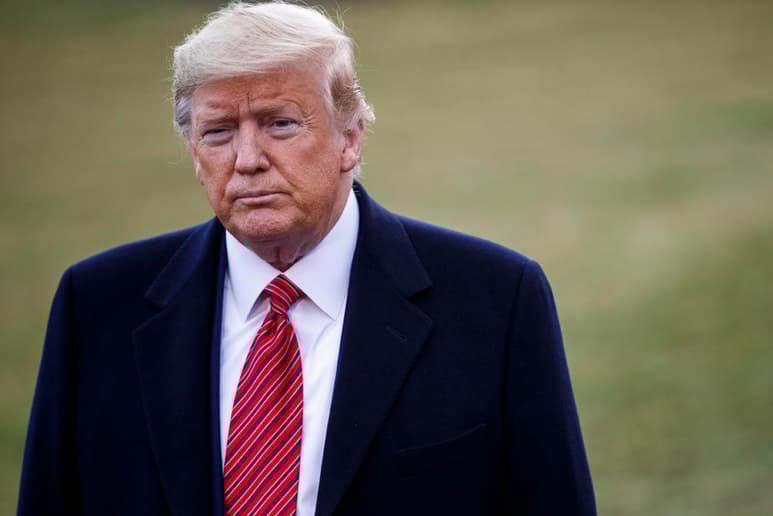 Trump indicó que se trataba de una 'mujer maravillosa, paciente de alto riesgo, de unos 50 años', aunque no reveló más detalles sobre esta persona fallecida en Washington. (ARCHIVO)