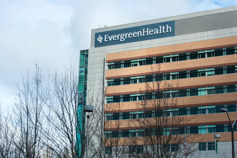 El Departamento de Salud Pública del Condado de King, donde se asienta la ciudad de Seattle, indicó que el fallecido es un hombre de unos 70 años y que tenía condiciones médicas previas que le hacían paciente de riesgo. (EFE)