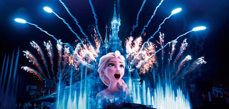 El gran fandom de Frozen no ha dejado de crecer desde el estreno de su primera película en el 2013, sin embargo, aún cuando estos primerizos ya no son niños, siguen siendo parte de quienes disfrutan de esta historia y sus atractivos. (ESPECIAL)