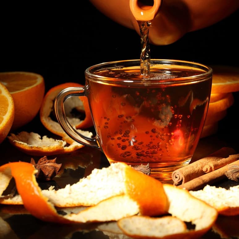 Uno de los beneficios de esta bebida es que puede ayudar a combatir el insomnio, esto debido a que contiene propiedades que ayudan a calmar el sistema nervioso, menciona el blog 'La mejor naranja'. (ESPECIAL)