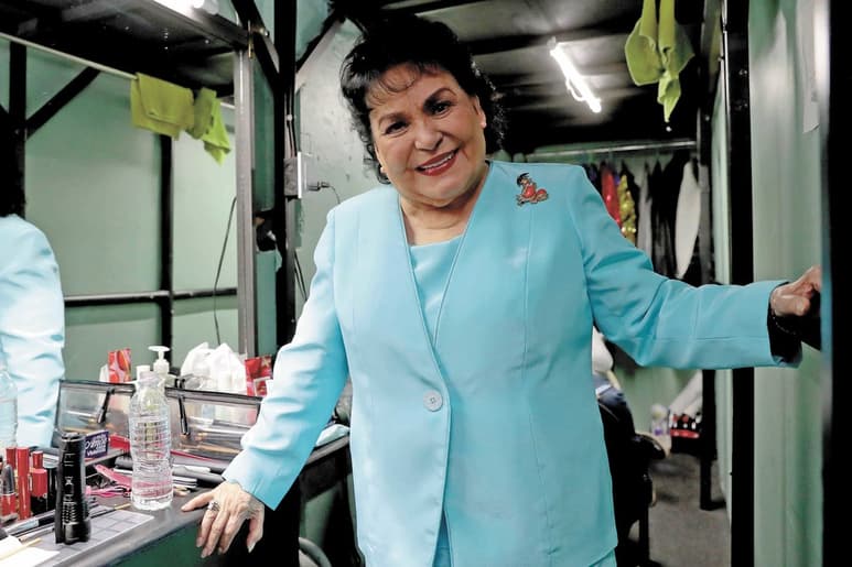 Unión. La actriz lagunera Carmen Salinas aseguró que está con María Elena y todas las mujeres, dice que se suma al movimiento. (ESPECIAL)