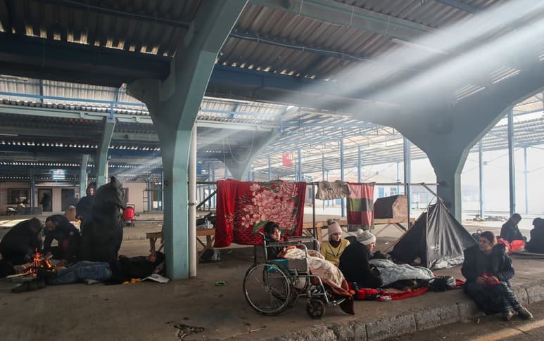 En los últimos días, miles de personas han intentado cruzar de Turquía a Grecia. (ARCHIVO)