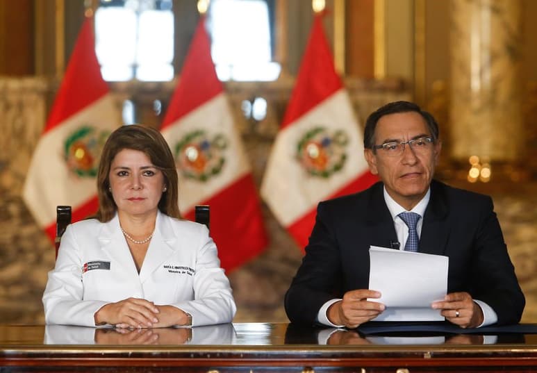 El jefe de Estado agregó que se ha 'dispuesto, a través del ministerio de salud, todas las medidas que correspondan desde el punto de vista médico para que este paciente, que se encuentra estable, cuente con una atención integral'.
(EFE)