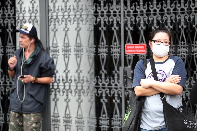 La mujer regresó a Brasil el pasado 25 de febrero y, tras la realización de diversas pruebas, el diagnostico fue finalmente confirmado este viernes.
(EFE)