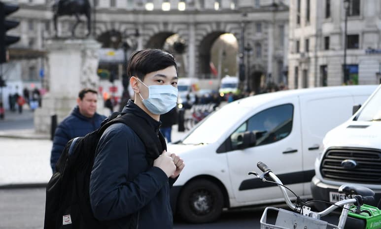 La hoja de ruta en I+D se elaboró con los datos recogidos en el encuentro de más de 400 expertos de todo el mundo que se celebró a mediados de febrero en Ginebra para analizar la lucha contra el coronavirus. (EFE)