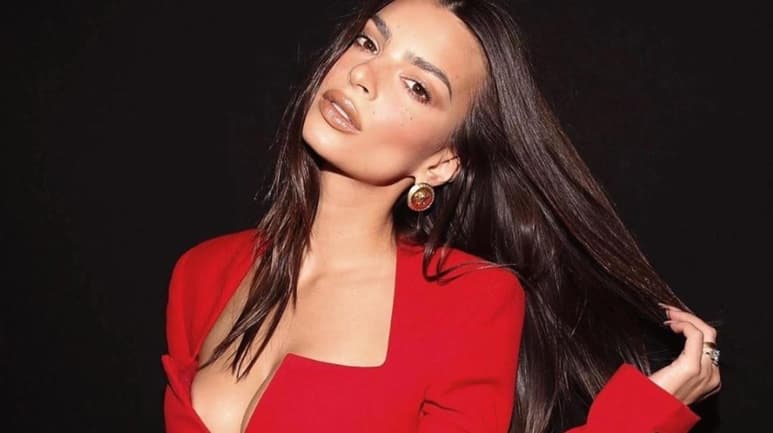 Material compartido por @emrata en Instagram.
