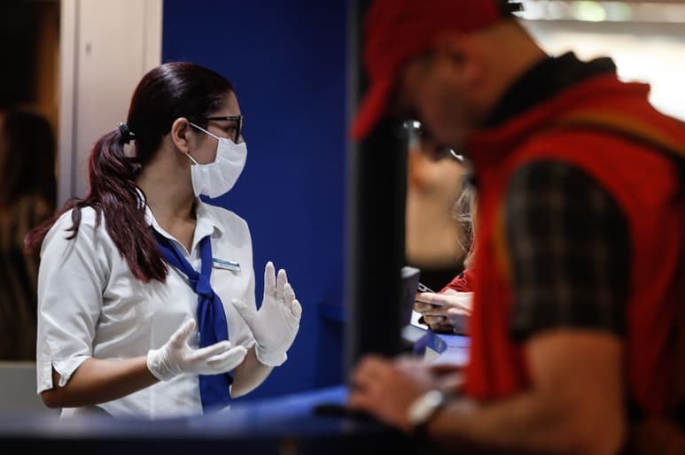 Piden a la población no relajar las medidas de prevención de contagio por el coronavirus.