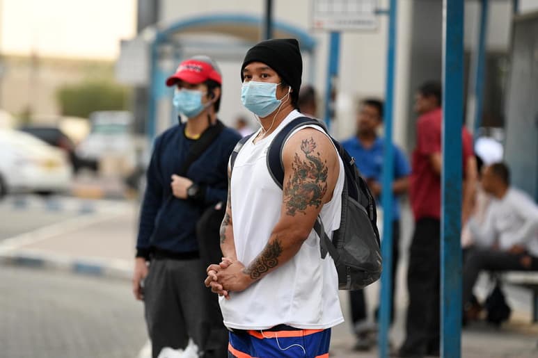 Autoridades de China informaron hoy que, pese a la llegada de altas temperaturas por el verano, el COVID-19 persistirá. Aseguraron que aún no hay evidencia respecto a la debilitación del patógeno por la estación o el calor. (EFE)