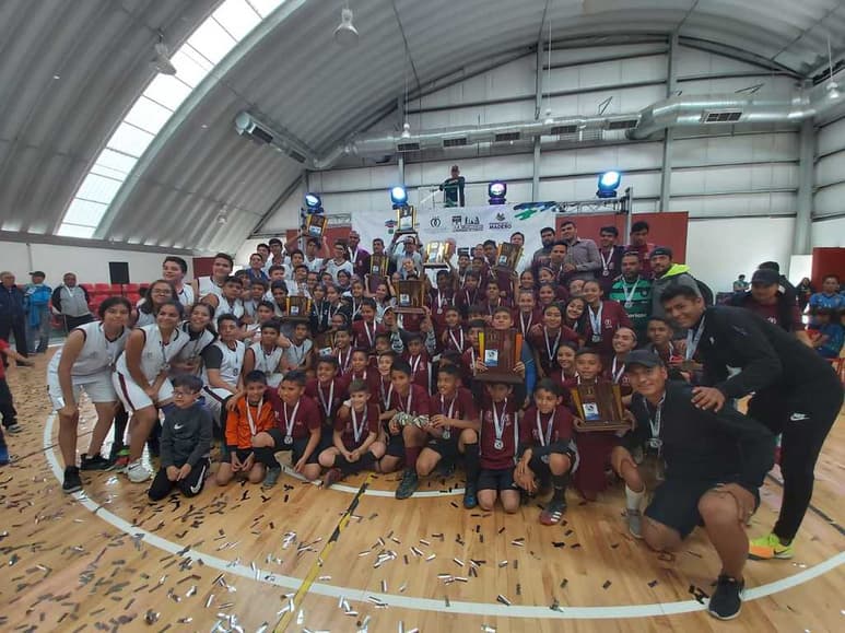 La delegación de Gómez Palacio dominó el evento y se llevó la mayoría de los trofeos para coronarse 'Campeón de campeones'.