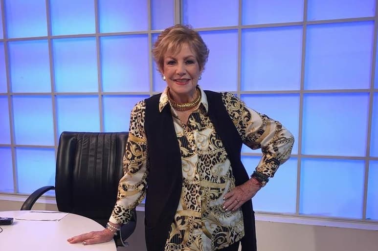 Maxine Woodside lidera el programa de radio Todo Para la Mujer, por lo que se hizo notable la ausencia de la 'reina de la radio' a partir de su adición al movimiento feminista 'Un Día Sin Nosotras'. (INSTAGRAM)