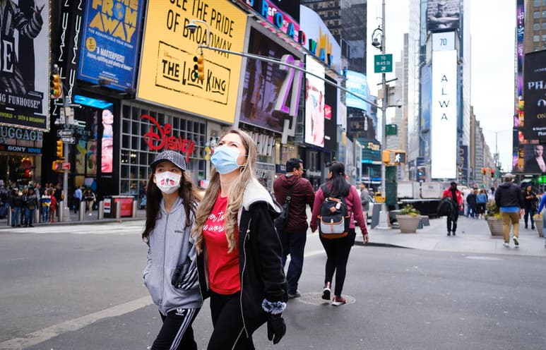 Los diez nuevos casos registrados en la ciudad entre el martes y hoy miércoles elevan a 183 el total en el estado, de los que 108 están concentrados en el municipio de New Rochelle, en el condado de Westchester, al norte de Nueva York.
(EFE)