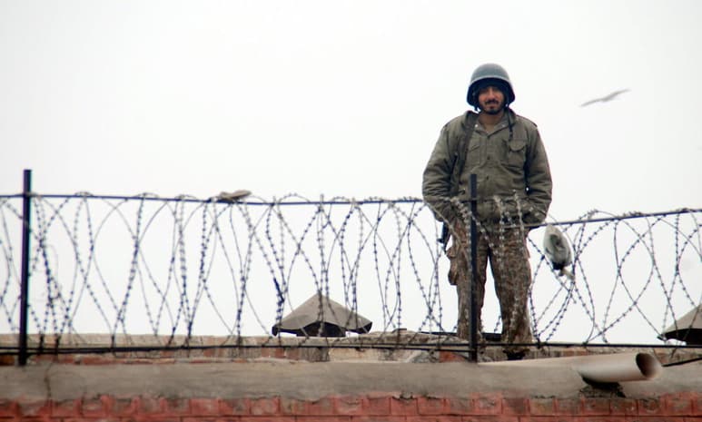 Los talibanes rechazaron este miércoles el plan propuesto por el presidente de Afganistán, Ashraf Ghani, para liberar gradualmente a 5,000 insurgentes presos en cárceles afganas. (ARCHIVO)