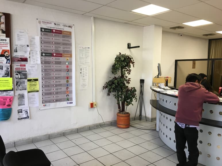Ofertarán 800 vacantes de más de 45 empresas en el estacionamiento de un centro comercial del oriente. (ARCHIVO)