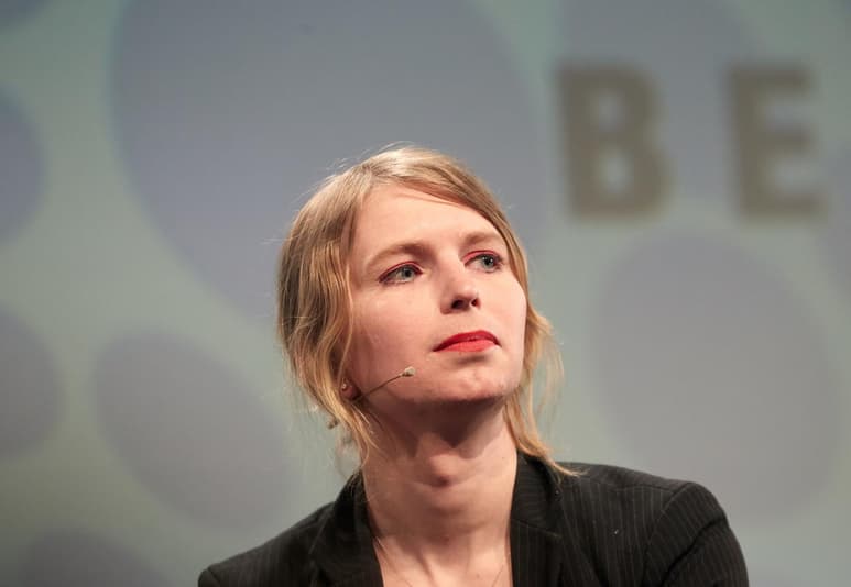 La exsoldado estadounidense Chelsea Manning se encuentra hospitalizada tras un intento de suicidio. (ARCHIVO)