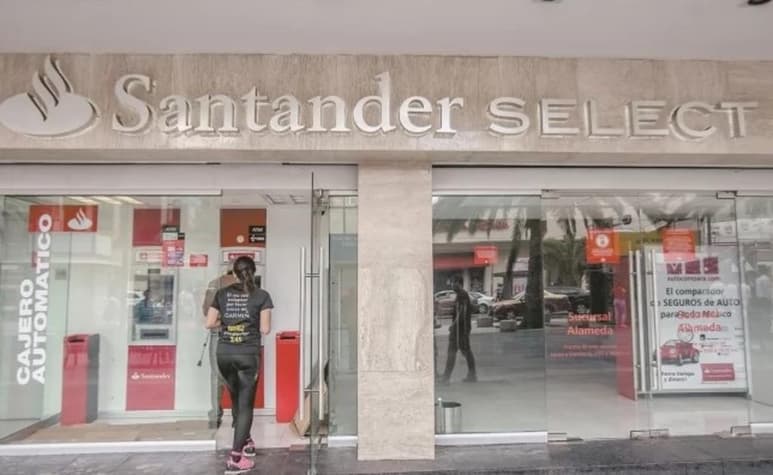 Las medidas anunciadas este jueves por la Secretaría de Hacienda y el Banco de México para subastar 2 mil millones de dólares ante la depreciación del peso, fueron adecuadas para calmar el nerviosismo del mercado. (EL UNIVERSAL)