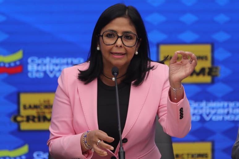 Tras la confirmación de los dos primeros casos, la vicepresidenta anunció la suspensión de las actividades escolares en todo el país. (ARCHIVO)