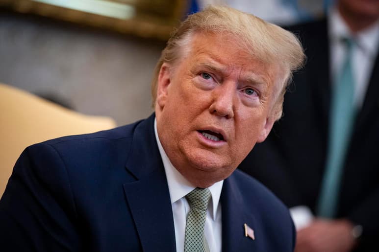 El presidente de Estados Unidos, Donald Trump, informó que, la tarde de este viernes, dará una conferencia de prensa para anunciar nuevas medidas con respecto a la pandemia de coronavirus. (ARCHIVO)