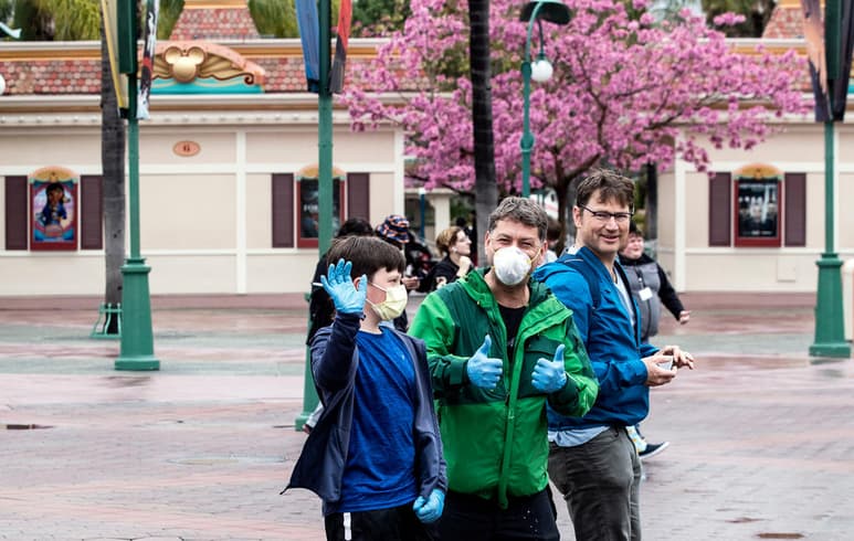 Walt Disney Co. anunció el jueves su decisión de cerrar el parque en Anaheim. (EFE)
